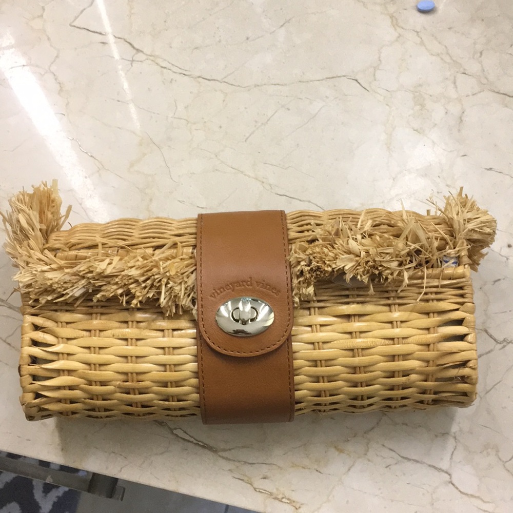 Vineyard Vines straw clutch bag